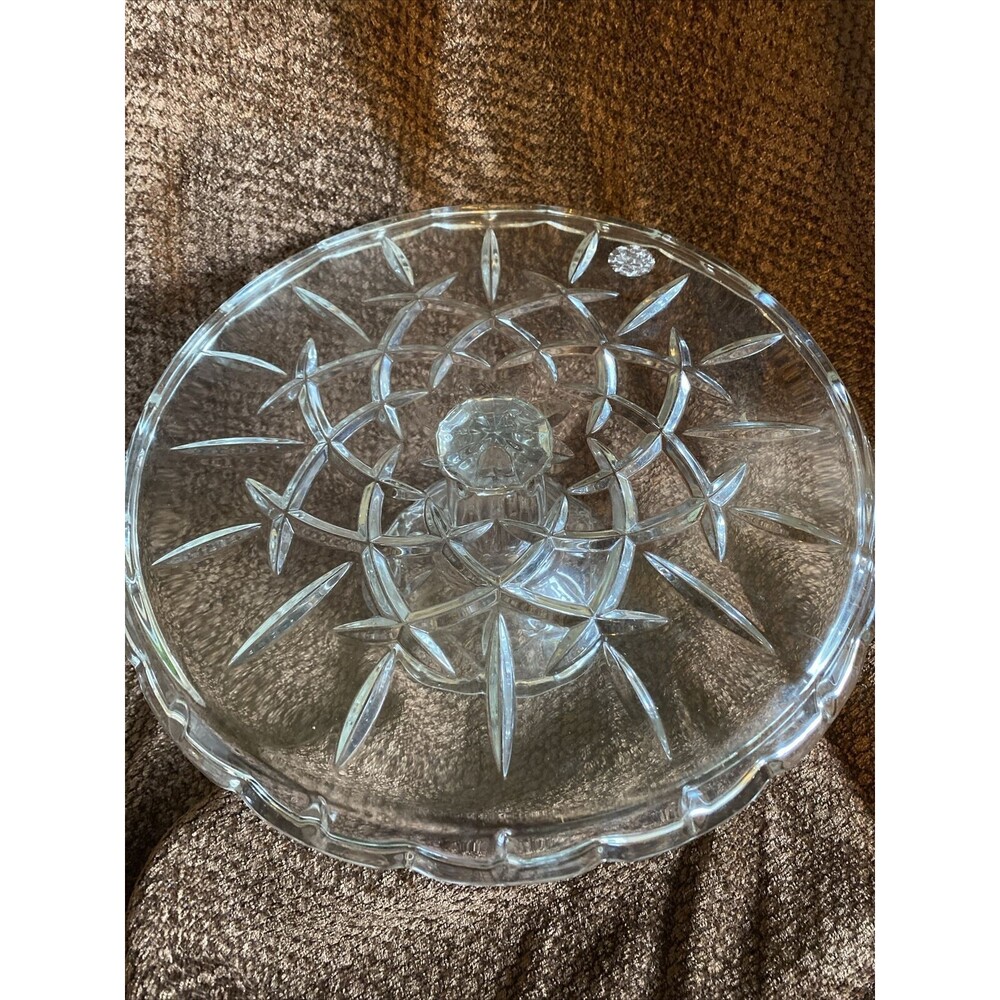 Crystal cake stand by Shannon or Fifth Avenue No scratches or damage!
